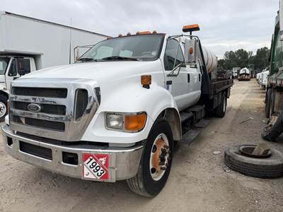 Ford F-750 Landscape Truck - 250HP, Automatic