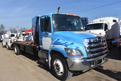 Hino 268 22 ft Landscape Truck - 220HP, Automatic