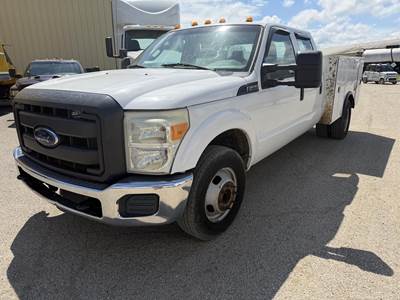 Ford F-350 XL Mechanic / Service Truck - 6.2L FLEX FUEL V8, Automatic
