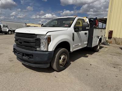 Ford F-350 XL Mechanic / Service Truck - 6.7L POWER STROKE, 325HP
