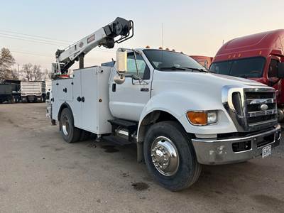 Ford F-750 Mechanic / Service Truck - Cummins, 240HP, 6 Speed Manual