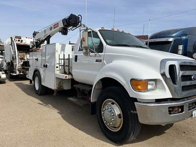 Ford F-750 Mechanic / Service Truck - Cummins, 240HP, 6 Speed Manual