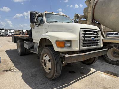 Ford F-800 Mechanic / Service Truck - Cummins, 225HP, Automatic