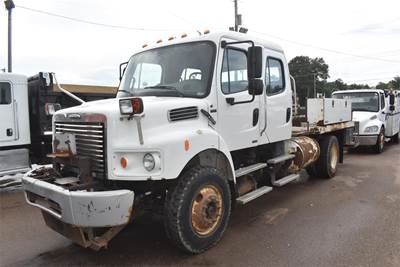 Freightliner M2 112 Mechanic / Service Truck - Mercedes-Benz, 220HP, Automatic