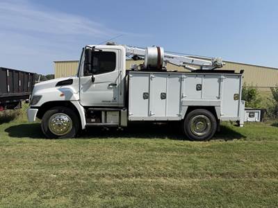 Hino 268 Mechanic / Service Truck - 230HP, Automatic