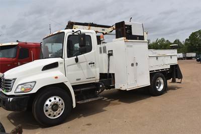 Hino 338 Mechanic / Service Truck - 220HP, 6 Speed Manual