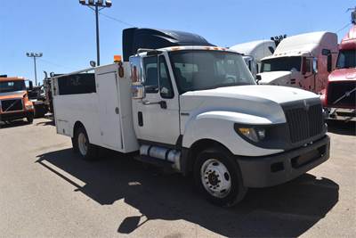 International TerraStar Mechanic / Service Truck - 220HP, Automatic