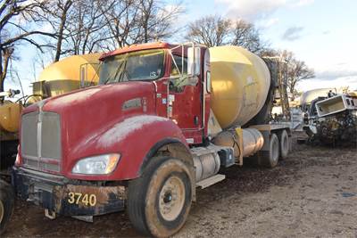 Kenworth T440 Mixer / Ready Mix / Concrete Truck - Paccar, 370HP, Automatic