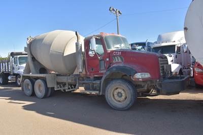 Mack Granite CTP713 Mixer / Ready Mix / Concrete Truck - MP7, 395HP, 10 Speed Manual
