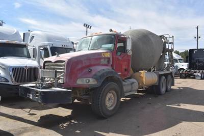 Mack Granite CTP713 Mixer / Ready Mix / Concrete Truck - MP7, 395HP, 10 Speed Manual