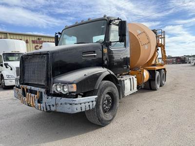 Volvo VHD64F200 Mixer / Ready Mix / Concrete Truck - D11, 355HP, Automatic