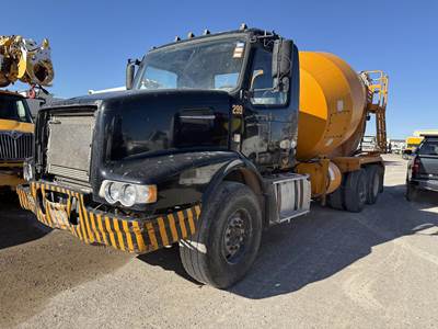 Volvo VHD64F200 Mixer / Ready Mix / Concrete Truck - D11, 355HP, Automatic