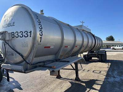 Fruehauf 6500 gallon Non Code Tank Trailer