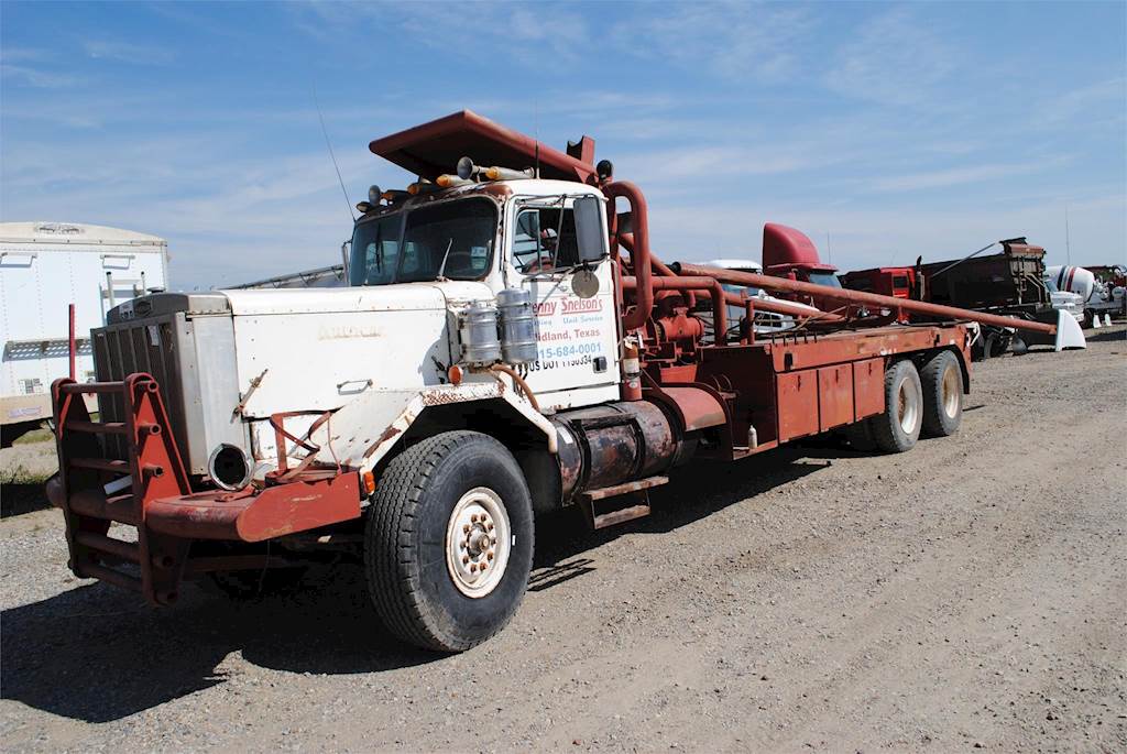 1981 Autocar DC9964 Tandem Axle Oil Field Truck Cummins, 400HP For