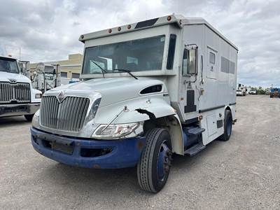 International DuraStar 4300 Truck - Automatic