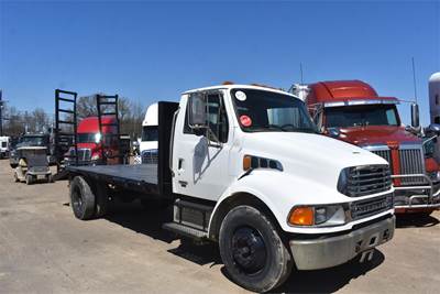 Sterling Acterra Single Axle Truck - Mercedes-Benz, 250HP, 6 Speed Manual
