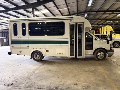 Chevrolet Express 3500 Passenger Van - Duramax, Automatic