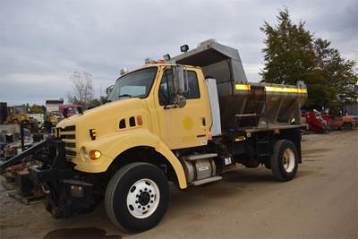 Sterling Acterra Plow / Spreader Truck - Caterpillar, 250HP
