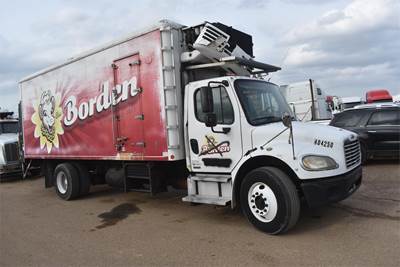 Freightliner M2 106 20 ft Refrigerated Truck - 230HP, Automatic, Thermo King