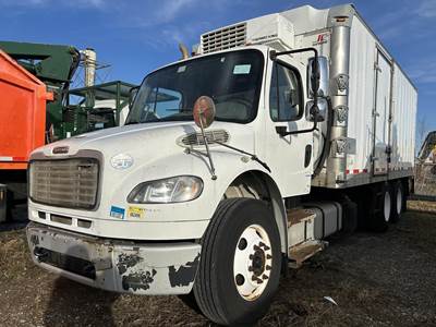 Freightliner M2 106 20 ft Refrigerated Truck - 270HP, Automatic, Thermo King