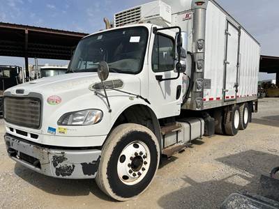 Freightliner M2 106 20 ft Refrigerated Truck - 270HP, Automatic, Thermo King