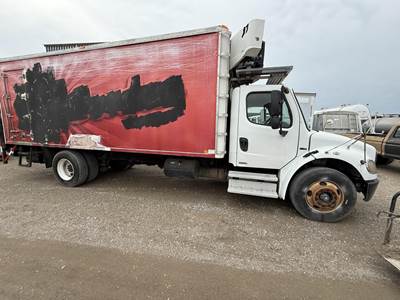 Freightliner M2 106 20 ft Refrigerated Truck - 240HP, Automatic, Thermo King
