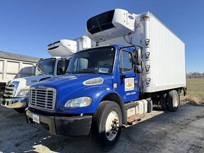 Freightliner M2 106 19 ft Refrigerated Truck - 240HP, Automatic, Carrier, Liftgate