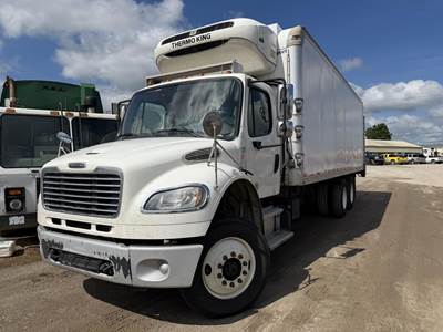 Freightliner M2 106 26 ft Refrigerated Truck - 350HP, 6 Speed Automatic, Thermo King