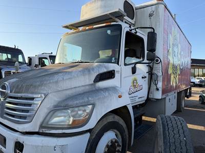 Hino 268 20 ft Refrigerated Truck - 240HP, Automatic, Liftgate