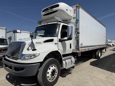 International MV 26 ft Refrigerated Truck - 260HP, Automatic, Thermo King, Liftgate