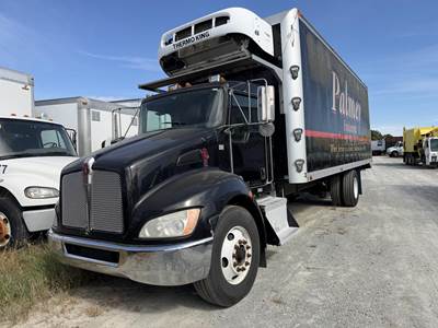 Kenworth T270 26 ft Refrigerated Truck - 260HP, Automatic, Thermo King
