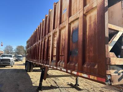 Galbreath PUSH OUT TRAILER Refuse Trailer