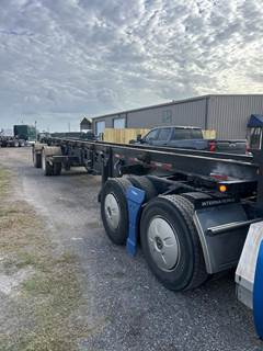 DRAGON PRODUCTS LTD 48 FT ROLL OFF Tandem Axle Steel Roll Off Trailer - Air Ride, Spread Axle