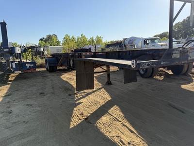 Galbreath 40 FT ROLL OFF Tandem Axle Steel Roll Off Trailer - Air Ride, Fixed Axle