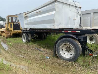 Superior Tandem Axle Steel Roll Off Trailer - Spring, Spread Axle