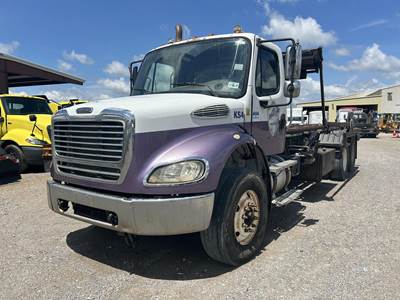 Freightliner M2 112 Roll Off Truck - Mercedes-Benz, 450HP, 8Ll Manual
