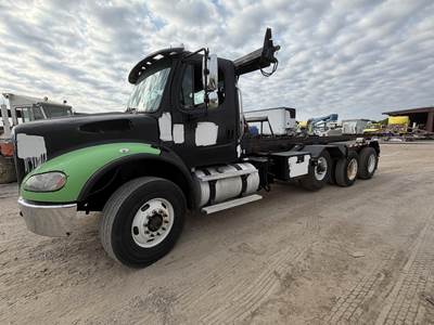 Freightliner M2 112 Tri Axle Roll Off Truck - Mercedes-Benz, 410HP, 8Ll Manual