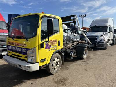 Isuzu NQR Single Axle Roll Off Truck - 190HP, Automatic