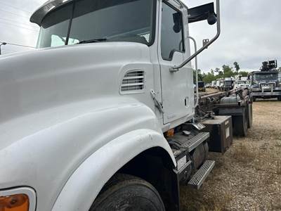 Mack Granite CV713 Roll Off Truck - 370HP, 10 Speed Manual