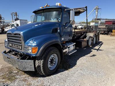 Mack Granite CV713 Tri Axle Roll Off Truck - 370HP, 8Ll Manual