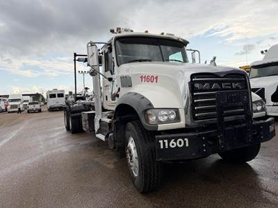 Mack Granite GU713 Roll Off Truck - MP7, 395HP, Automatic