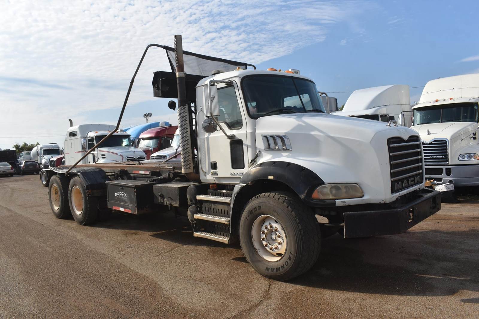 2008 Mack Granite GU813 Roll Off Truck - 405HP, Automatic For Sale ...