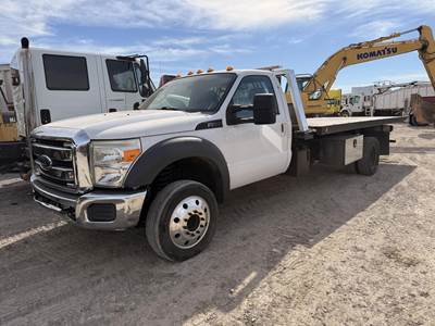 Ford F-550 Single Axle Rollback Tow Truck - 6.8L TRITON V10, Automatic