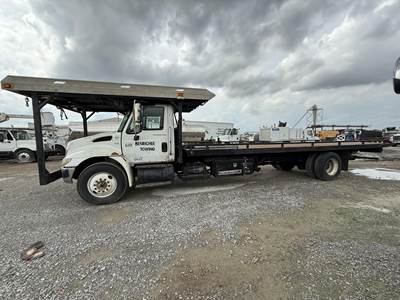 International DuraStar 4300 Single Axle Rollback Tow Truck - DT466, 300HP, 6 Speed Manual