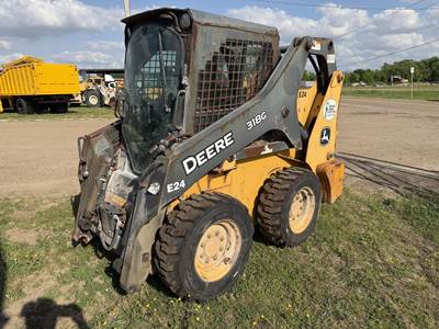 John Deere 318G Track Skid Steer