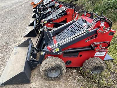 SDLOOL SL380 Skid Steer