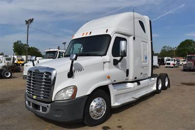 Freightliner Cascadia 125 Sleeper Semi Truck - 73" Raised Roof Sleeper, Detroit 455HP, 10 Speed Manual