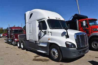 Freightliner Cascadia 125 Sleeper Semi Truck - 75" Raised Roof Sleeper, Detroit 455HP, 10 Speed Manual