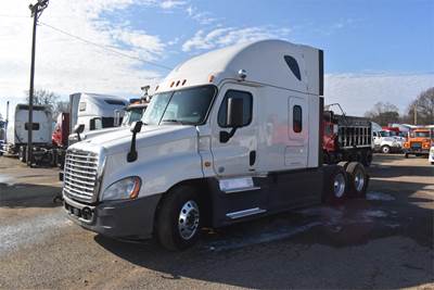 Freightliner Cascadia 125 Sleeper Semi Truck - 75" Raised Roof Sleeper, Detroit 455HP, 12 Speed Dt12 Amt