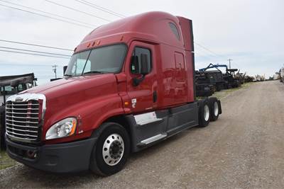 Freightliner Cascadia 125 Sleeper Semi Truck - 75" Raised Roof Sleeper, Detroit 455HP, 10 Speed Manual